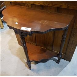 WALNUT D END TABLE
