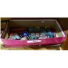 Image 1 : BOX OF VINTAGE COLLECTABLES