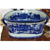 Image 1 : LARGE CERAMIC PLANTER