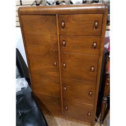 WATERFALL WARDROBE