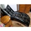 Image 1 : BLACK LEATHER DESIGNER CHAISE