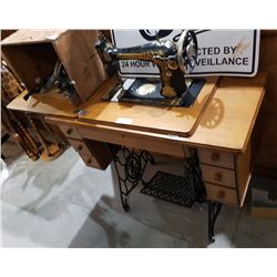 SINGER TREADLE SEWING MACHINE