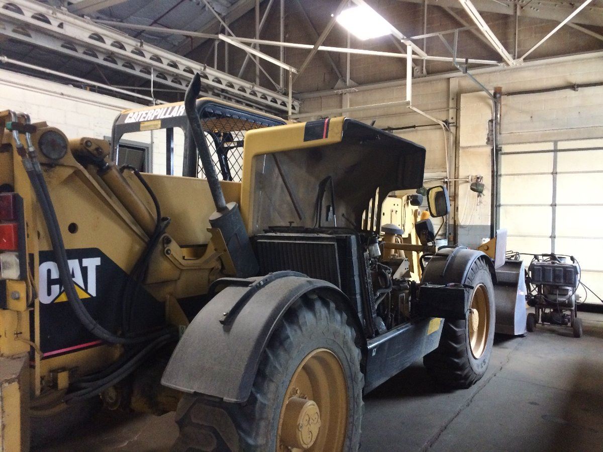Caterpillar TH63 Telescopic Forklift / Telehandler