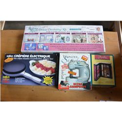 SMALL SEWING MACHINE CREPE MAKER DECORATING KIT AND CALLIGRAPHY KIT