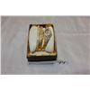 Image 1 : LADIES ELGIN WATCH AND BRACELET SET