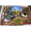Image 2 : TWO TRAYS OF COLLECTIBLES AND VINTAGE MARBLES