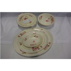 LOT OF VINTAGE JOHNSON BROTHERS SERVING PIECES