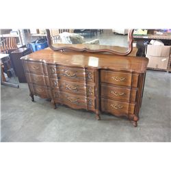QUEEN ANNE 9 DRAWER DRESSER W/ MIRROR