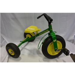 JOHN DEERE TRIKE