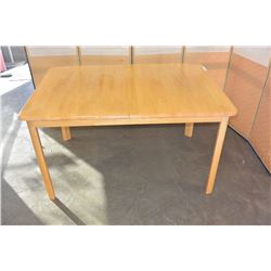 MAPLE JACKNIFE LEAF TABLE