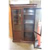Image 2 : PAIR OF MAHOGANY FINISH DISPLAY CABINETS