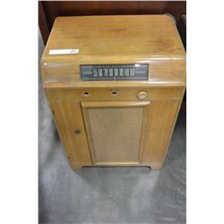 RCA RADIO RECORD PLAYER CABINET