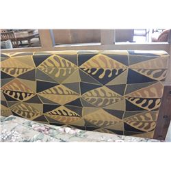 UPOLSTERED DOUBLE SIZE HEAD BOARD