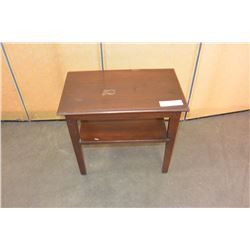 SMALL 2 TIER ENDTABLE