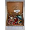 Image 1 : WOOD CIGAR BOX WITH BANGLES