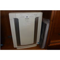 ELECTROLUX OXYGEN AIR CLEANER AND FILTERS WHITE