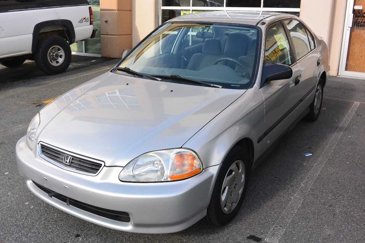 1997 Honda Civic 4 Door Automatic 250 000km Grey Registration And Clean Title