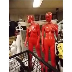 MANNEQUIN - FEMALE - RED - as-is
