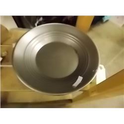 NEW GOLD PAN - ESTWING - METAL -