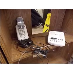V-TECH CORDLESS PHONE WITH BASE