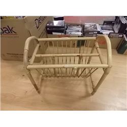 WICKER MAGAZINE STAND