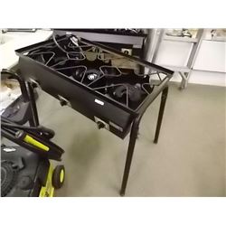 AUTO IGNITION 3 BURNER PROPANE COOKER - 31" X 29" TALL