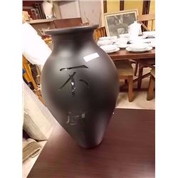 DESIGNOR VASE
