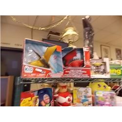 NEW TOYS - 3 TTL - STR