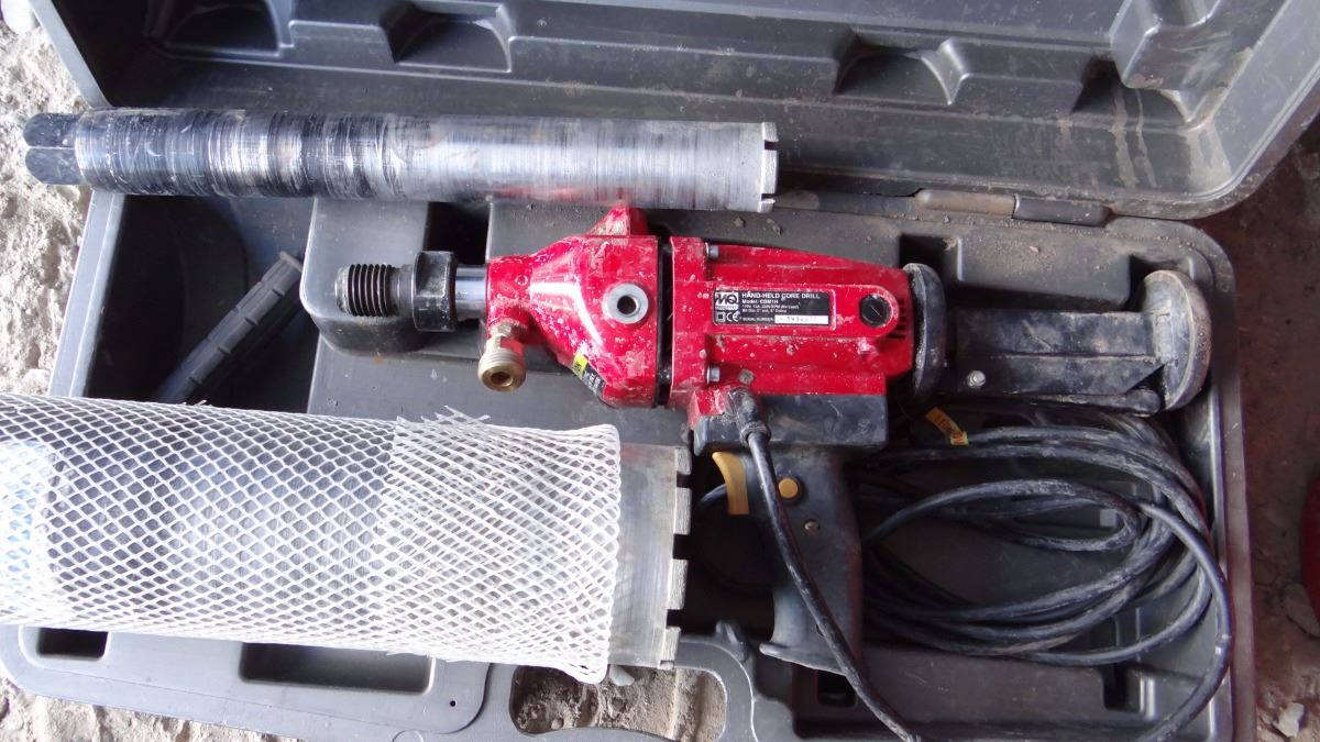 MultiQuip CDM1H concrete hole saw, handheld, 2” & 4” bits