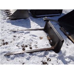 Bobcat pallet forks