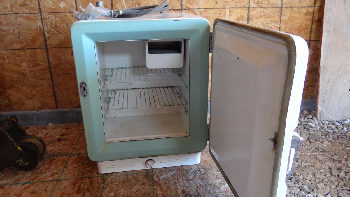 Morphy Richards small propane refrigerator