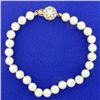Image 1 : Vintage 8 Inch Pearl Strand Bracelet with Diamond Clasp