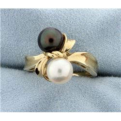 Black & White Pearl Ring