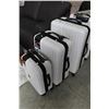 Image 2 : IT 3 PIECE LUGGAGE SET