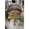 Image 1 : ANTIQUE OFFICE CHAIR