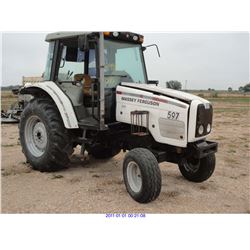 2004 - MASSEY FERGUSON TRACTOR