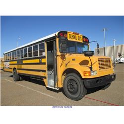 1995 - INTERNATIONAL 3800: OFF SITE. CONTACT ROBERTO 956-239-0567