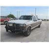 Image 2 : 1997 - FORD F350 // DEISEL // REBUILT SALVAGE