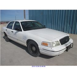 2000 - FORD CROWN VICTORIA
