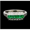 Image 2 : 0.43 ctw Emerald and Diamond Ring - Platinum