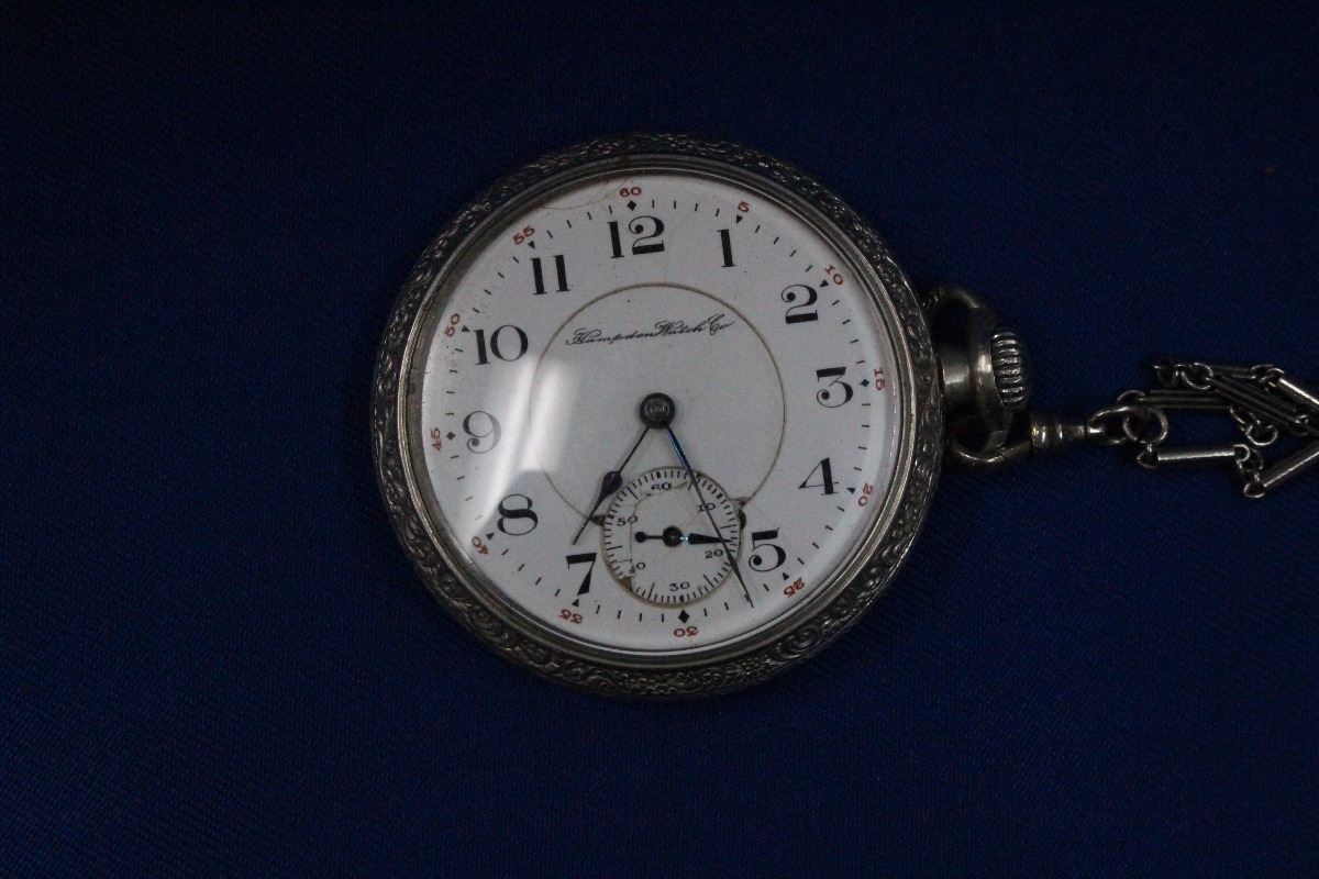 Hampden 17 Jewel Pocket Watch S/N 2026682 working in a Keystone