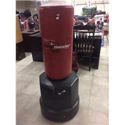 WAVE MASTER PORTABLE TRAINING BAG W/ BASE