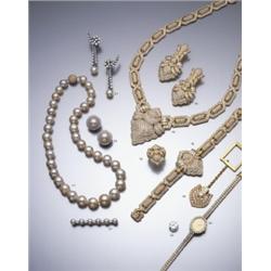 A SOUTH SEA CULTURED PEARL NECKLACE COMPOSED OF THIRTY-FIVE GOLDEN COLORED GRADUATED CULTURED