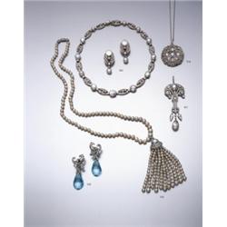 A PAIR OF ANTIQUE AQUAMARINE AND DIAMOND EARPENDANTS, CA. 1890 THE BRIOLETTE AQUAMARINE DRO