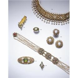 A NATURAL PEARL AND ENAMEL COLLAR NECKLACE COMPOSED FIVE UNIFORM ROWS OF NATURAL PEARLS TO THR