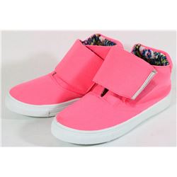 NEON PINK FABRIC HIGHTOP SNEAKERS - SIZE 7