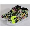 Image 1 : BLACK MULTI FABRIC SNEAKER HIGHTOP - SIZE 5.5