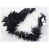 Image 1 : FURRY GLOVES - SKUNK STYLE