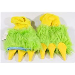 FURRY GLOVES - PUFF THE DRAGON STYLE