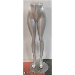 MANNEQUIN - LEGS ONLY